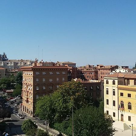 S. Pietro Terrace Bed & Breakfast Рим Екстериор снимка