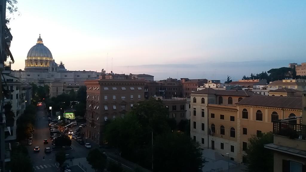 S. Pietro Terrace Bed & Breakfast Рим Екстериор снимка